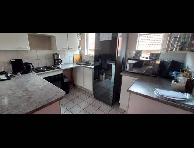 2 BEDROOM TOWNHOUSE FOR SALE IN LINMEYER